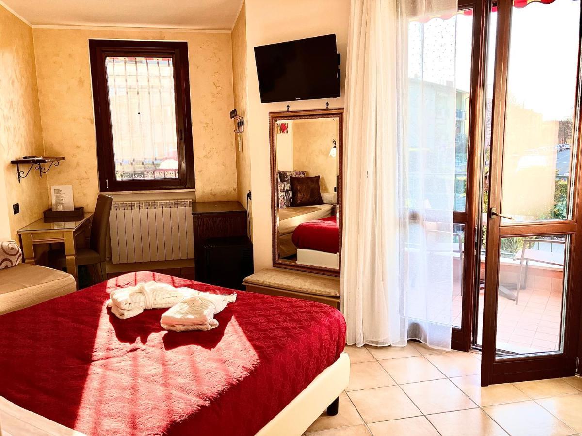 B&B Desenzano Paradise Ντεζεντσάνο ντελ Γκάρντα Εξωτερικό φωτογραφία